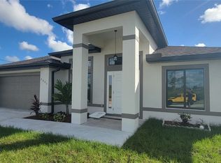 2607 20th St W, Lehigh Acres, FL 33971