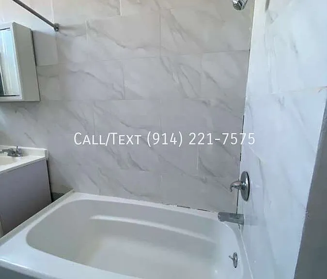 107 Elm St — Photo 3