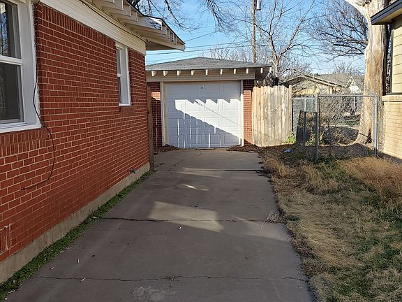 5th image of 1104 Alta Vista St