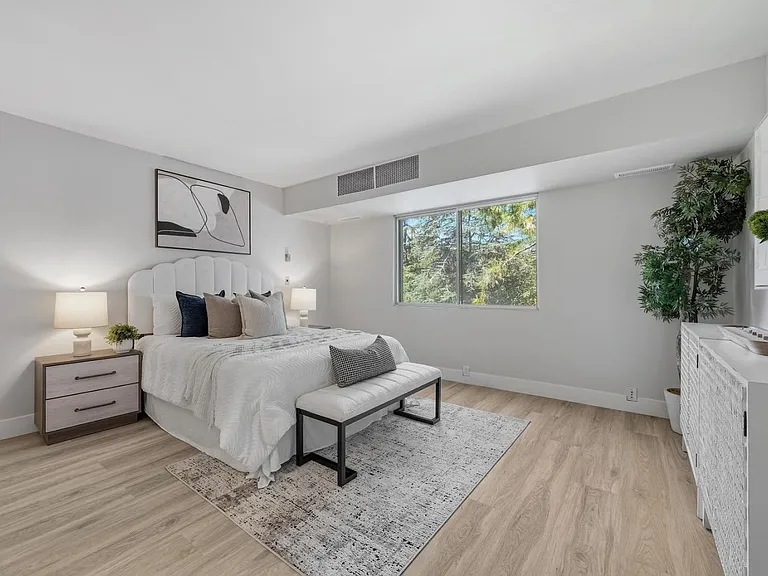 101 Alma St #301 — Photo 9