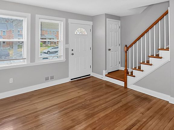 4th image of 8303 Ridgely Oak Rd