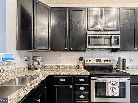 4th image of 5002 Woods Line Dr Unit 50