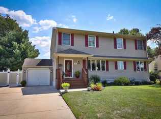 125 Tilford Rd, Somerdale, NJ 08083