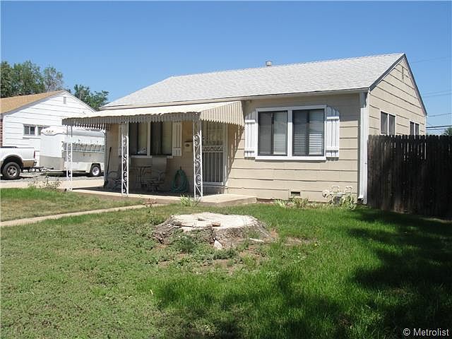 1st image of 3515 W Warren Ave