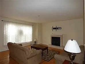 10569 Forest Hill Dr — Photo 5