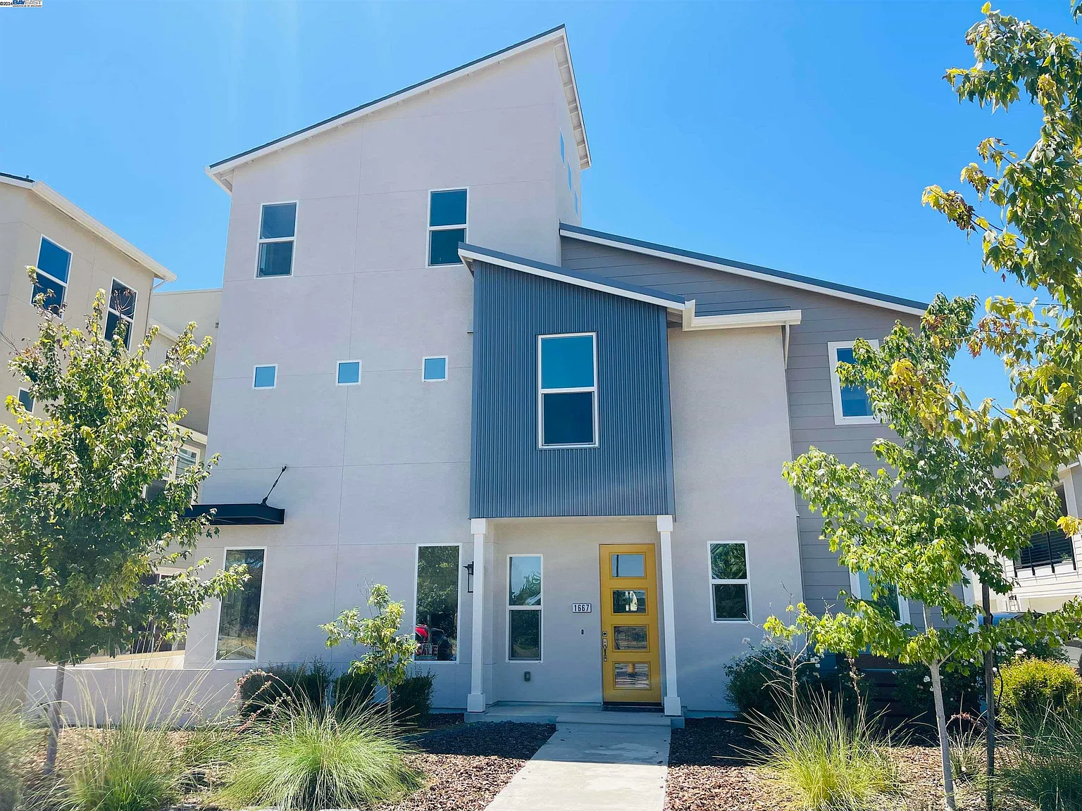 1667 Cannery Loop photo 1