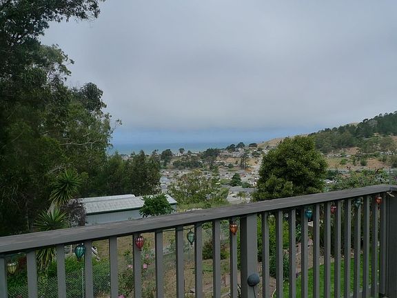 4th image of 1080 Crespi Dr