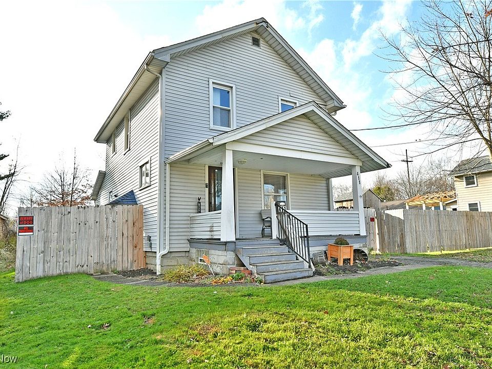 1st image of 411 W Federal St