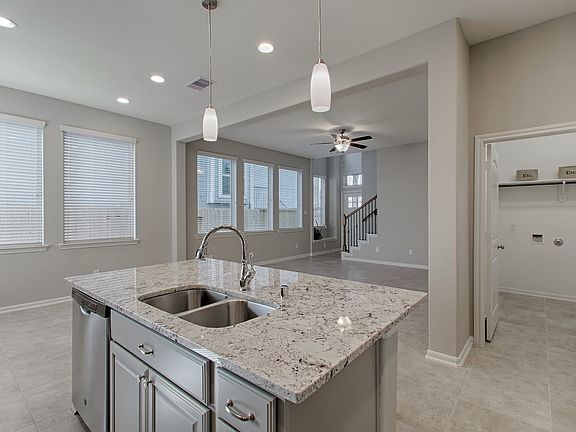 5th image of 9418 Harvest Oak Ct