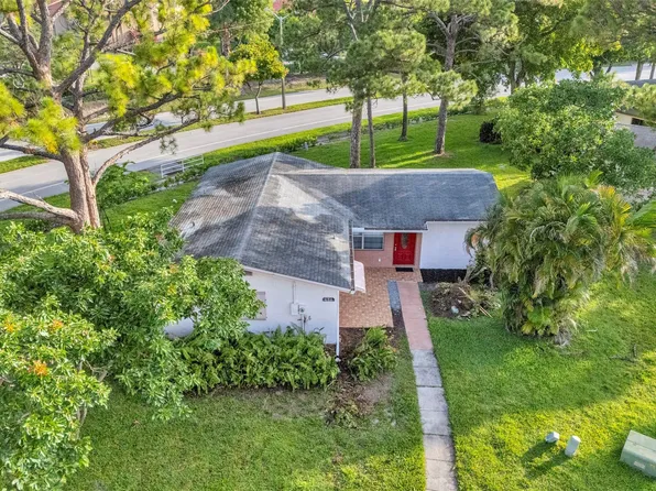 436 SW Natura Avenue, Deerfield Beach, FL 33441