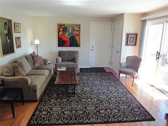 5th image of 2185 Violet Cir APT 2