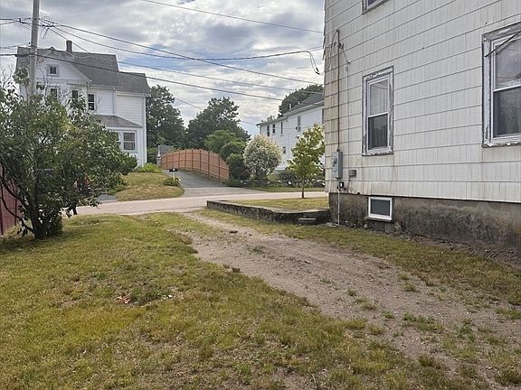 4th image of 20 Summit Ave