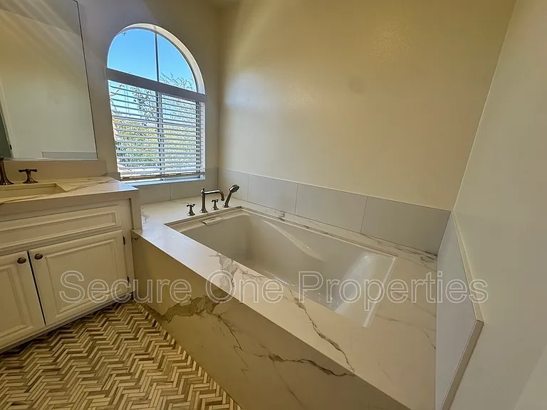 1740 Amarelle St — Photo 25