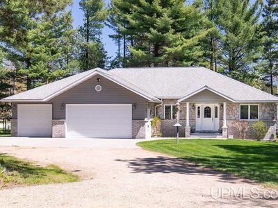10314 Us Highway 2, Rapid River, MI, 49878