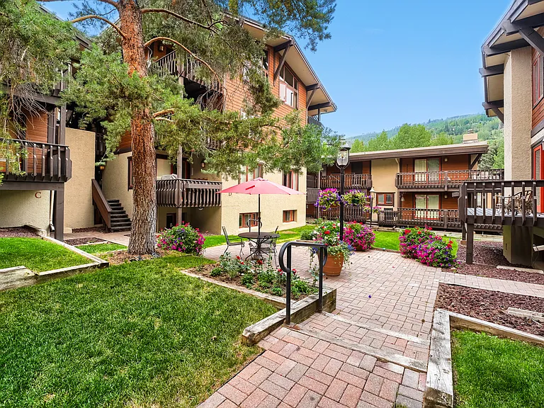 434 Gore Creek Dr #D-2 — Photo 10