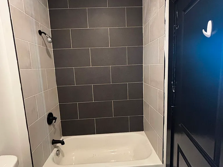 11-13 Thomas St #4E — Photo 6