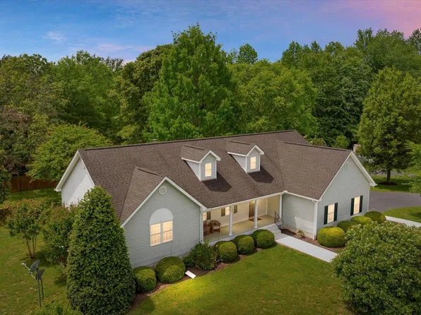 21040 Fortune Dr, Milford, VA 22514