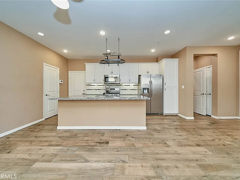 35879 Landon Ln — Photo 2