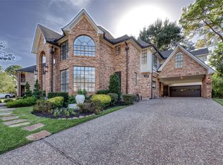 240 Edgewood Dr, Montgomery, TX 77356