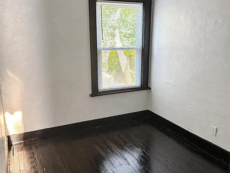 50 Winterroth St — Photo 12