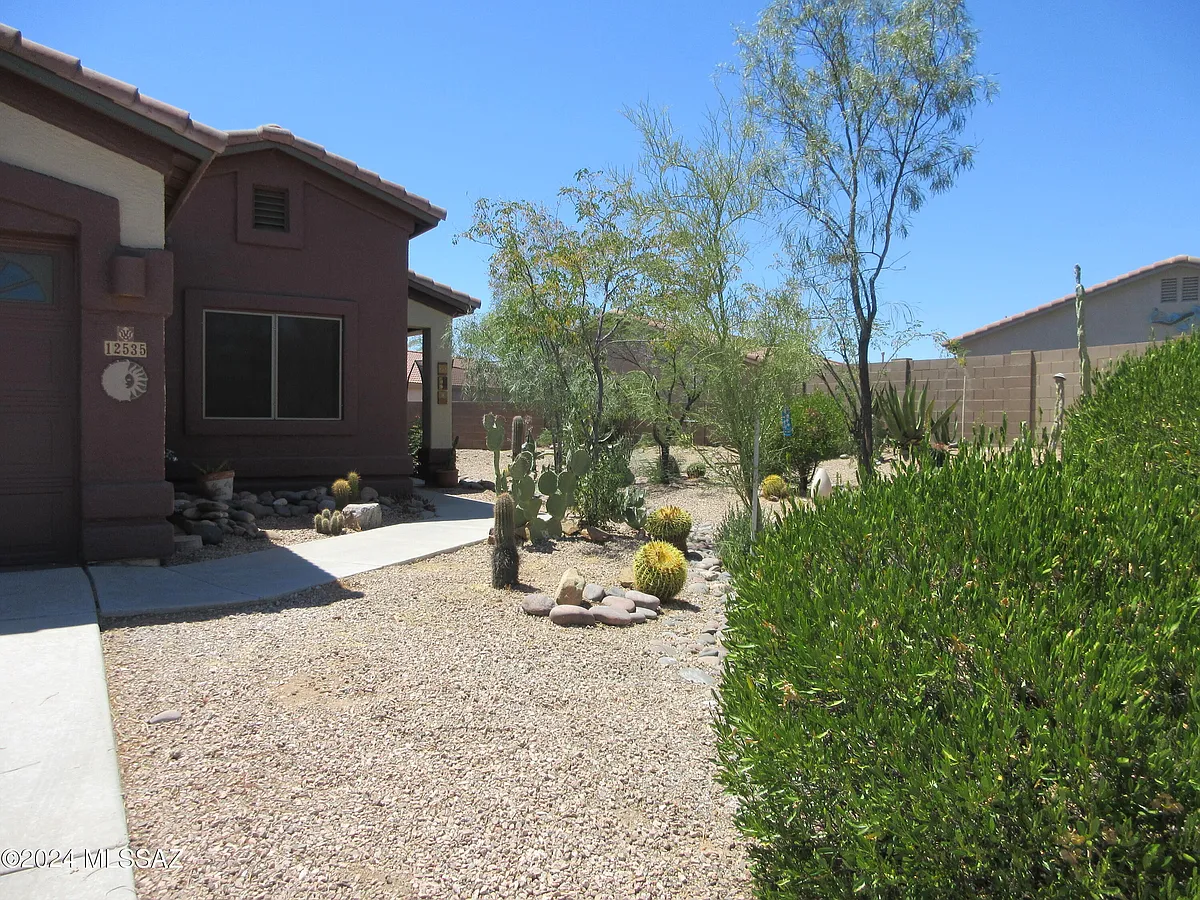 Building Photo - 12535 N Owl Head Canyon Rd