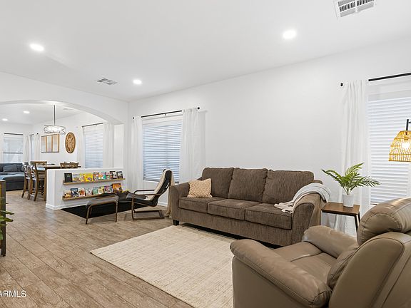 5th image of 22447 S 214th St