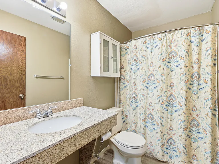 809 W Ridgeview Dr — Photo 15