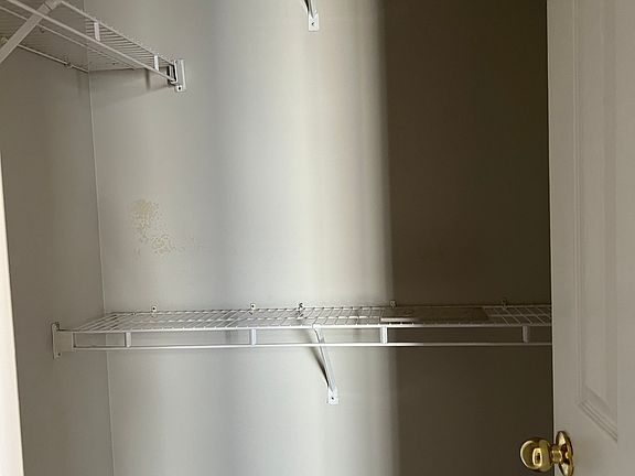 5th image of 308 Brookside Dr