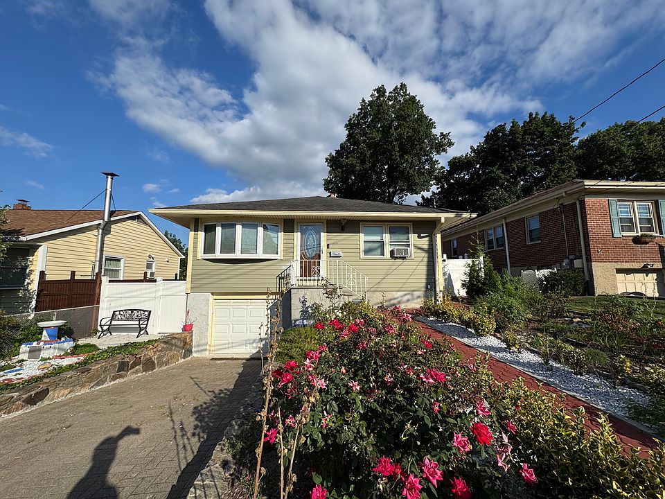 1st image of 216 Hillside Ave