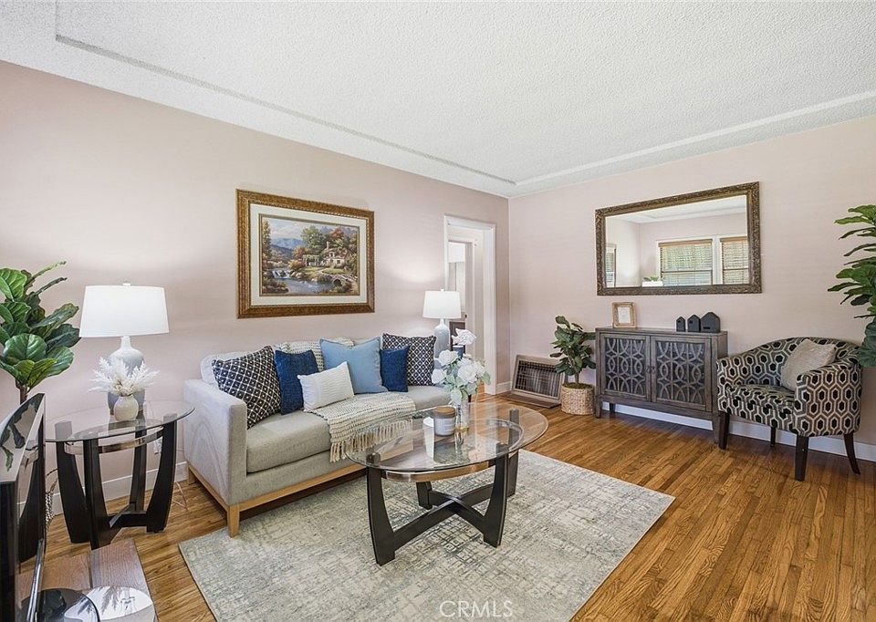 1st image of 5922 Coldbrook Ave