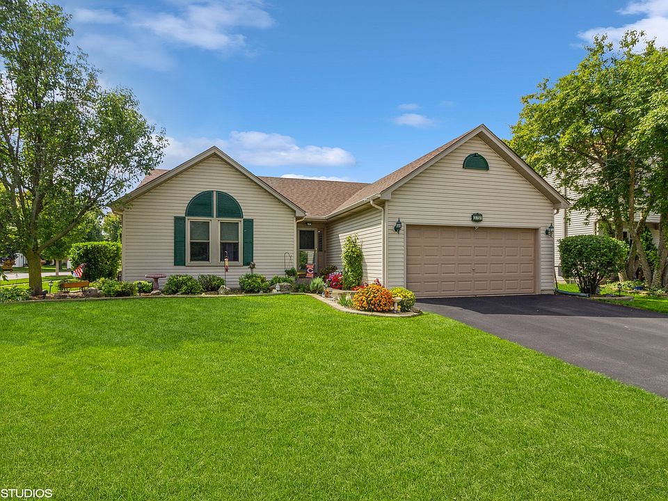 1st image of 3751 Baybrook Dr