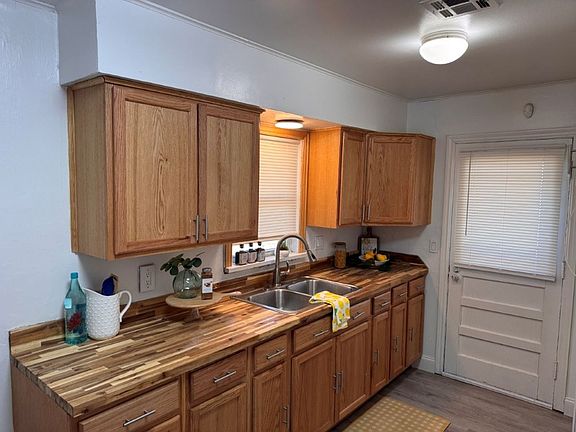 5th image of 3020 Shirley Ln