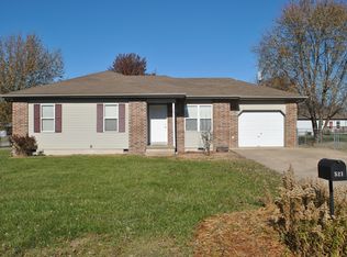 521 Travis St, Marshfield, MO 65706