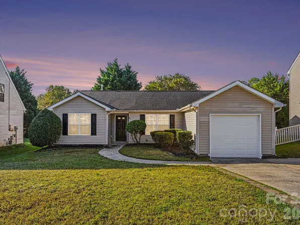 10133 Illoria Dr, Charlotte, NC 28273