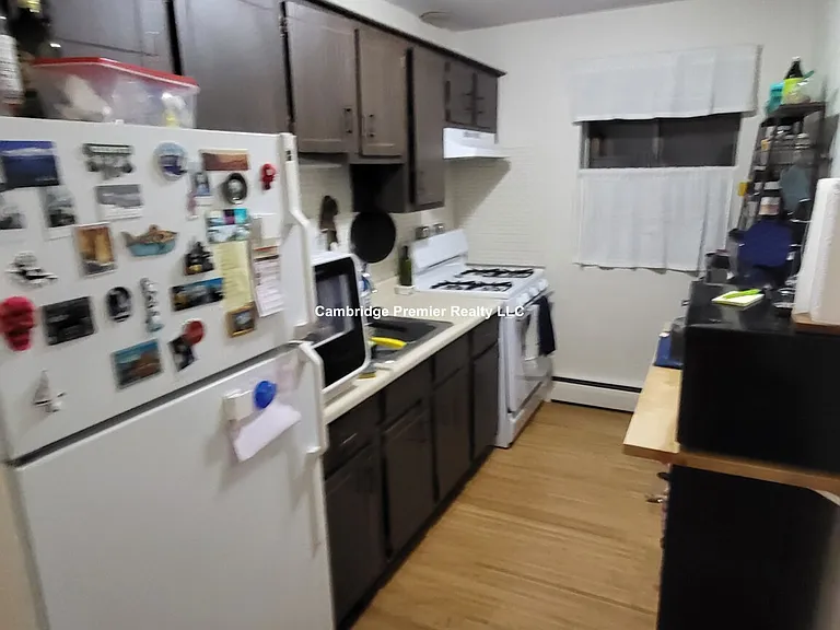 12 Cameron Ave — Photo 5