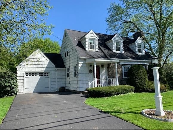 1st image of 930 Glendale Dr