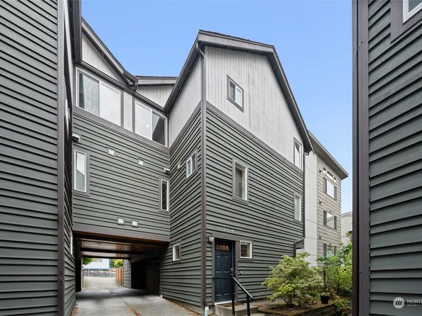 2127 N 113th Street #A, Seattle, WA 98133