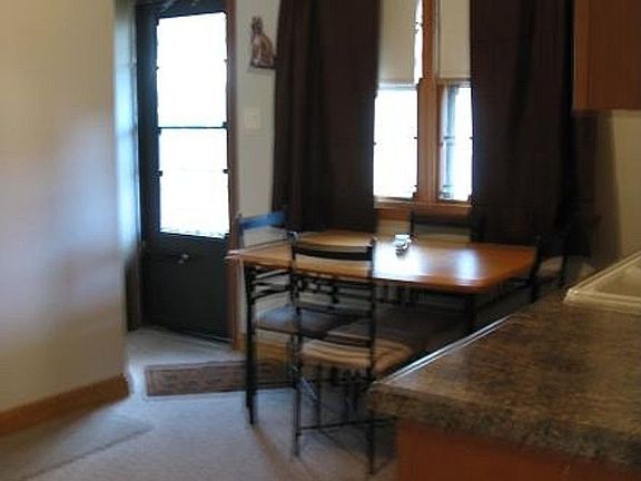 4th image of 523 Farwell Ave