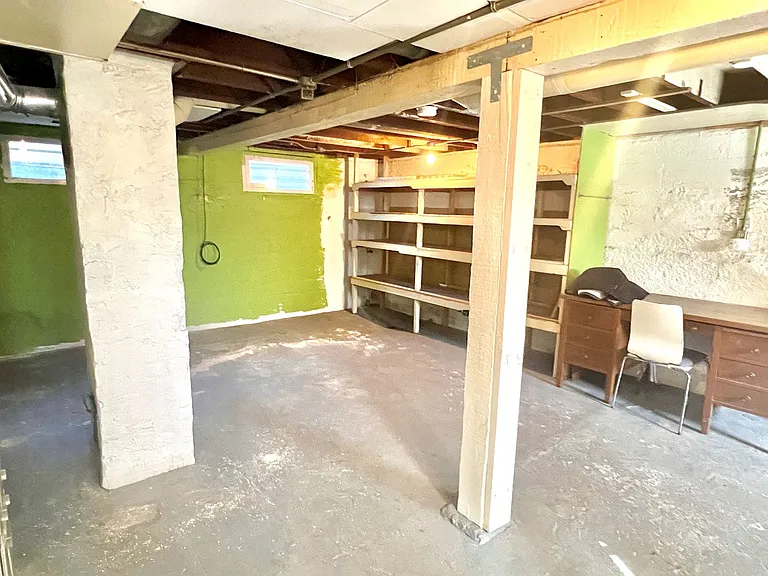 8421 N Fiske Ave — Photo 18