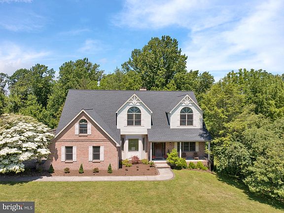 3rd image of 161 Heckman Rd
