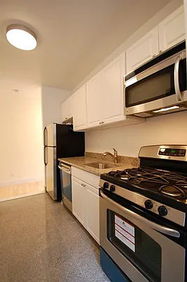 Rented by Bohemia Realty Group | media 16