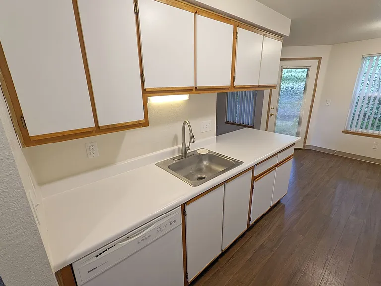 Treehill Commons — Photo 27