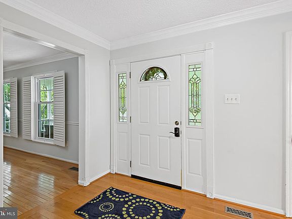 4th image of 13917 Bergenfield Dr