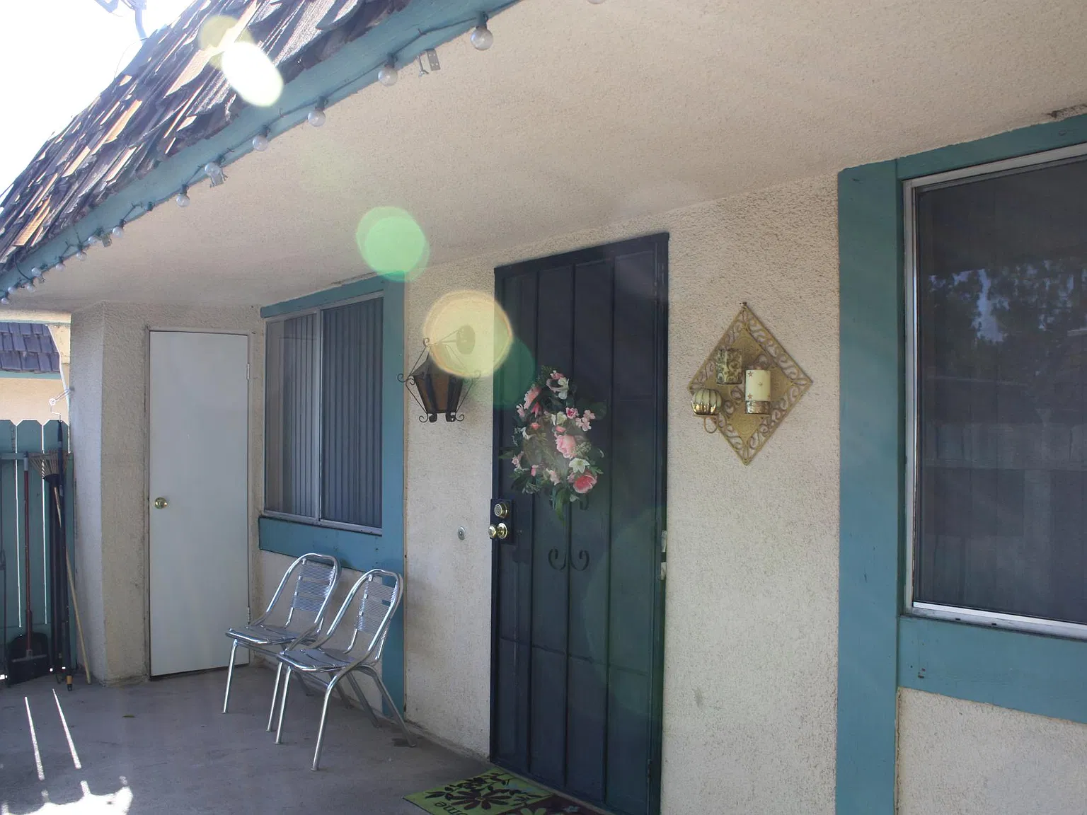 2530 Bryn Mawr Ln — Photo 3