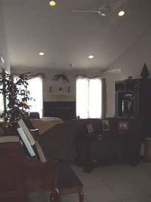 3rd image of 48723 Farah Dr