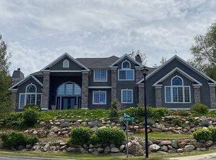 198 N Eaglewood Dr, North Salt Lake, UT 84054