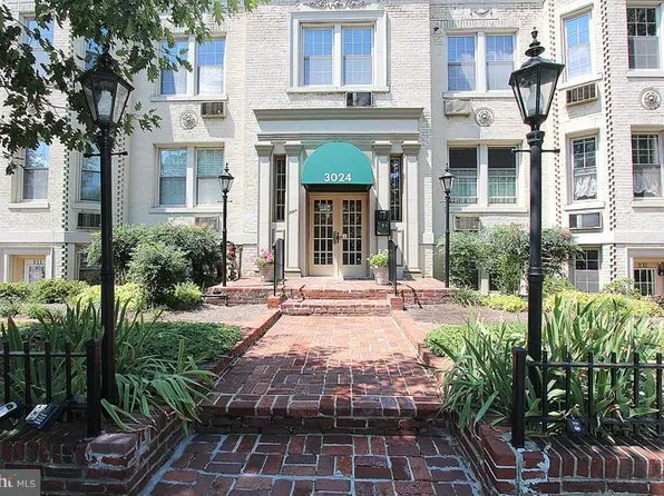 3024 Wisconsin Ave NW, Washington, DC 20016