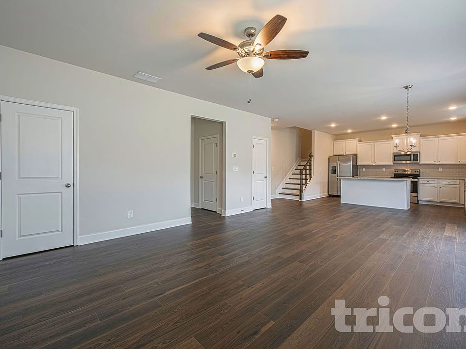 1st image of 431 Curlin Ct