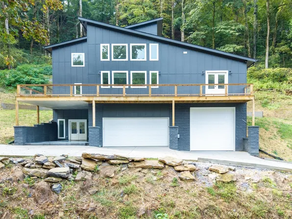 700 Shoreside Dr, Smithville, TN 37166