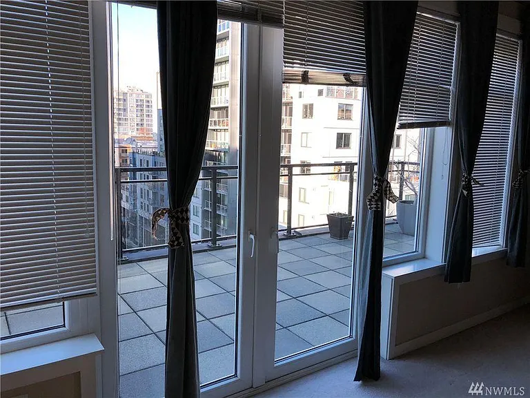 2607 Western Ave #710 — Photo 6